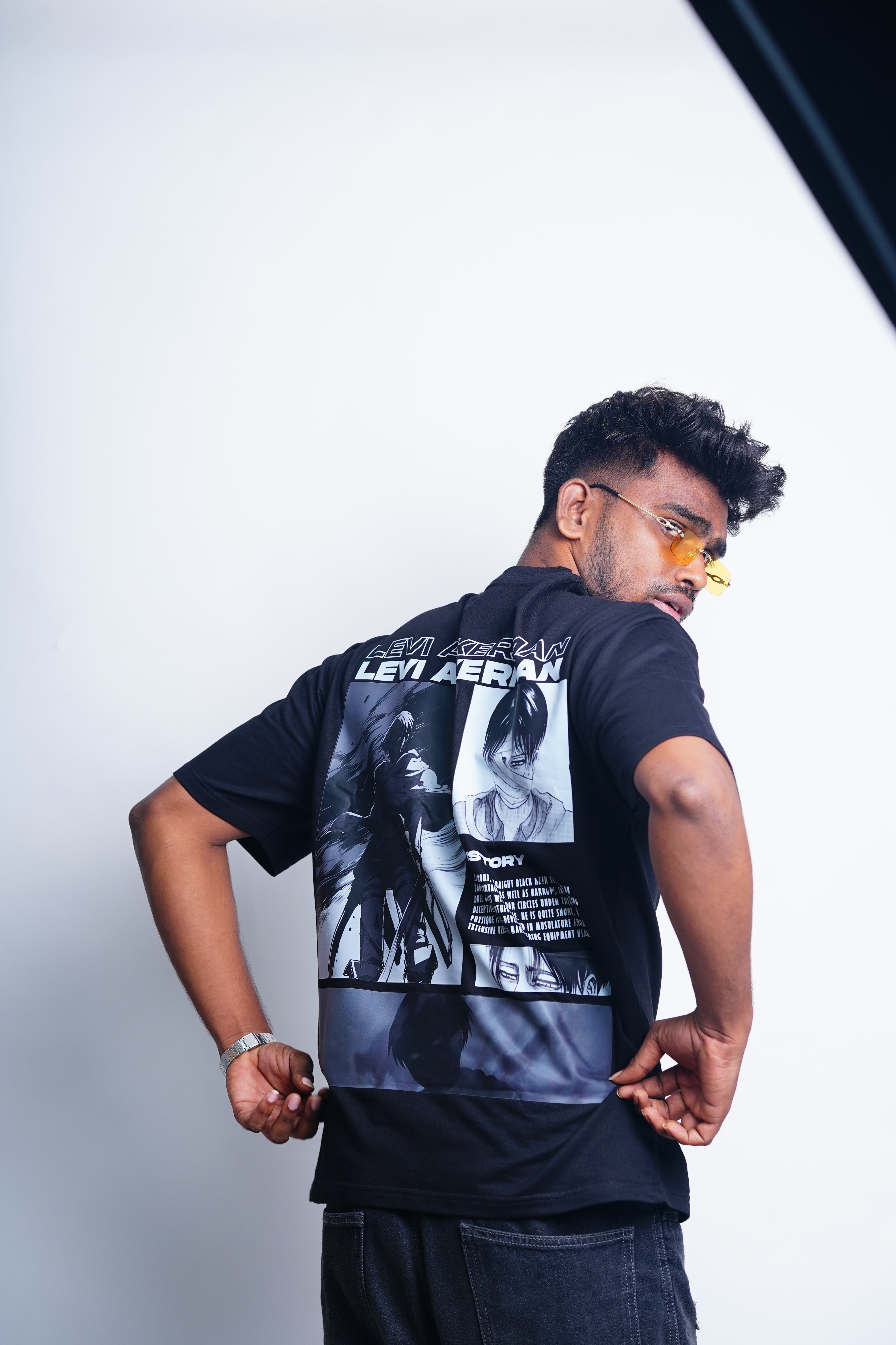 Levi Legacy – Black Oversized T-Shirt