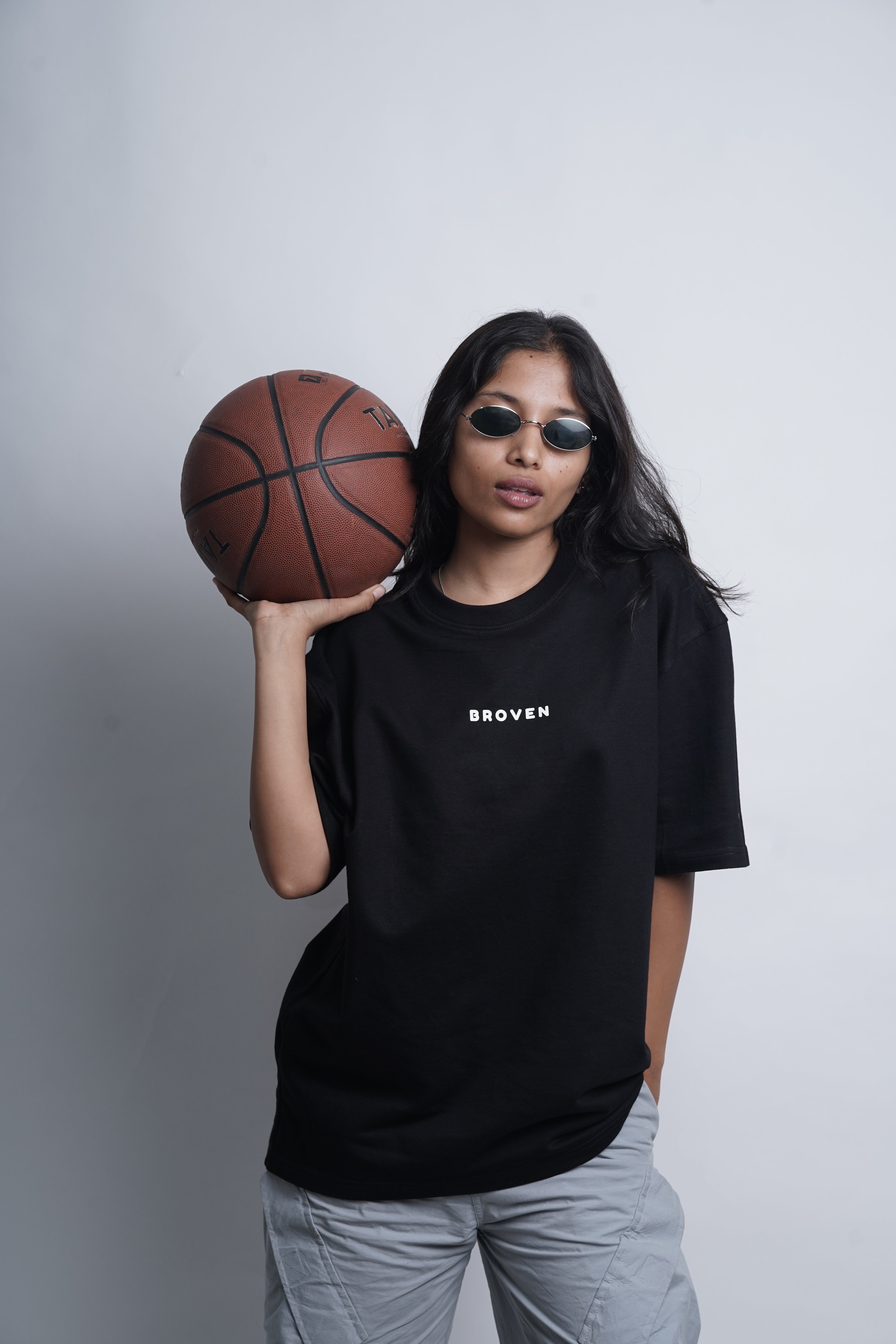 Levi Legacy – Black Oversized T-Shirt