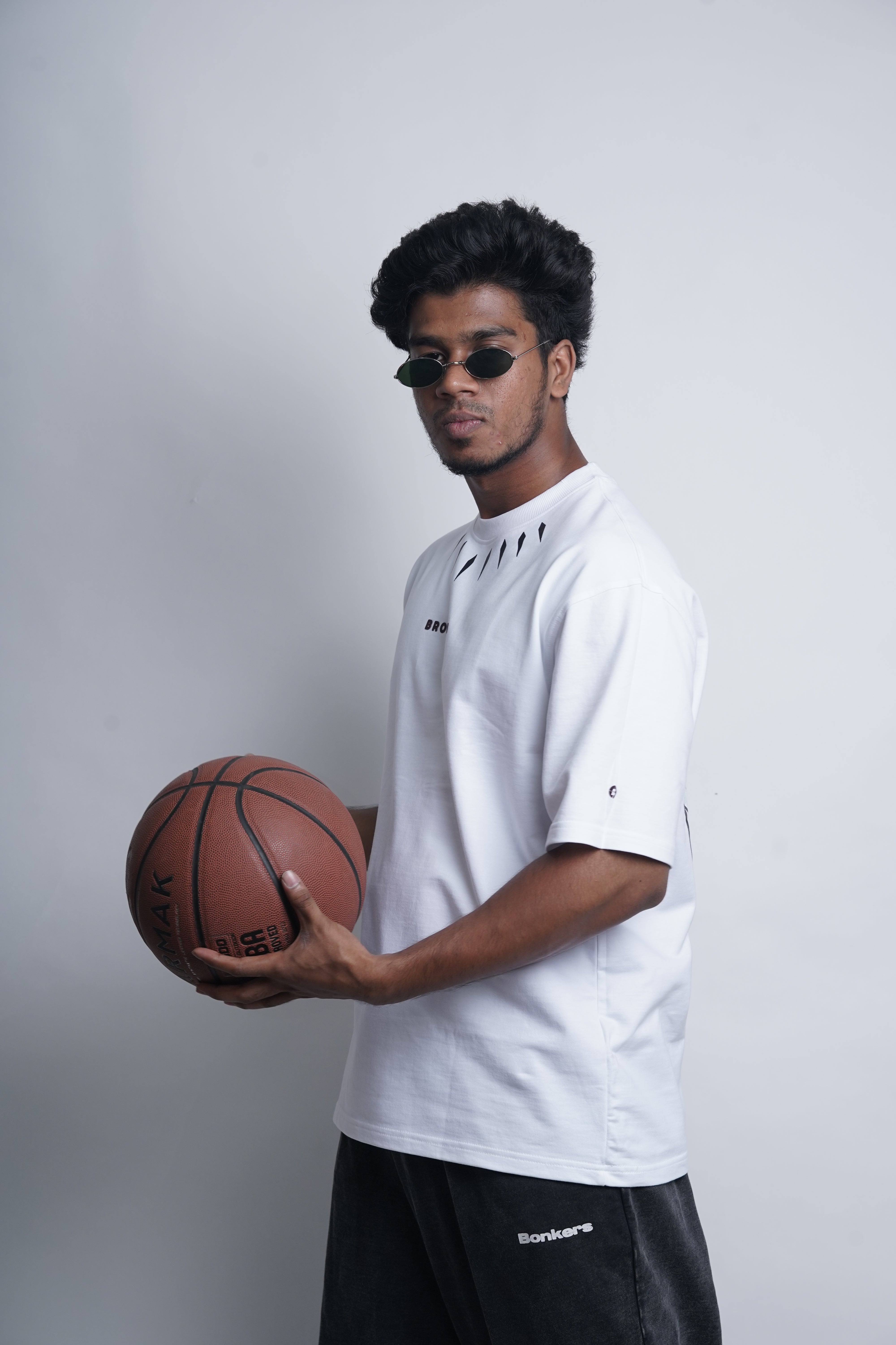 Wakanda Vibe – White Oversized T-Shirt