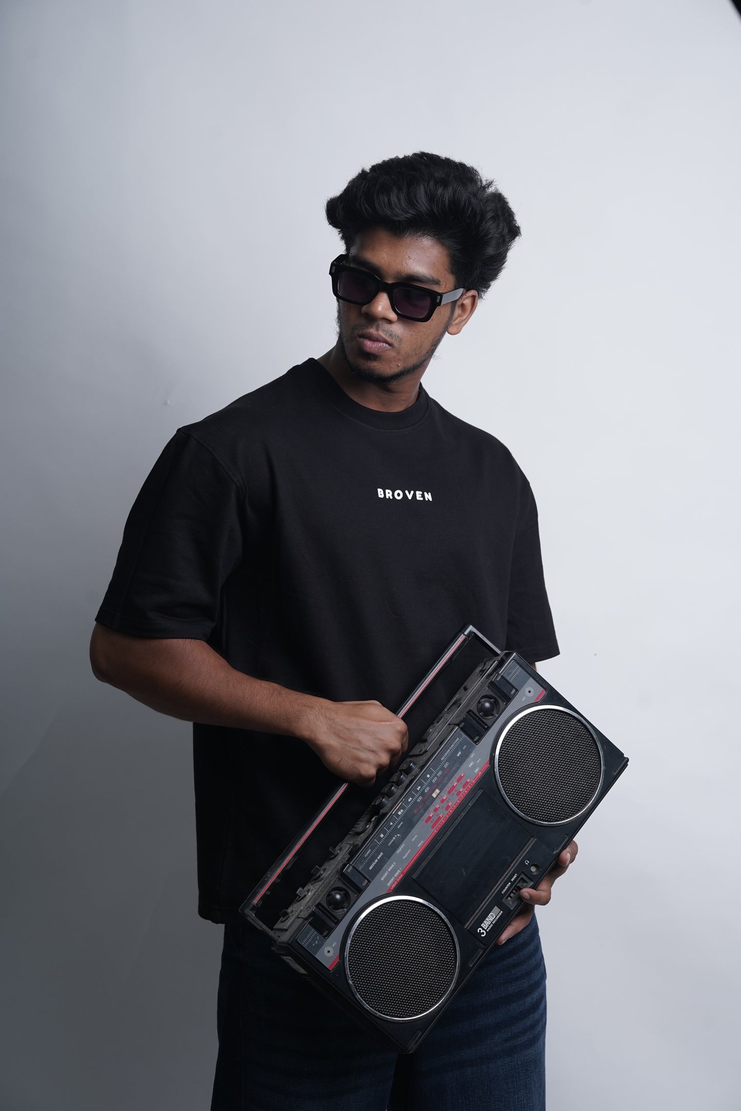 Levi Legacy – Black Oversized T-Shirt
