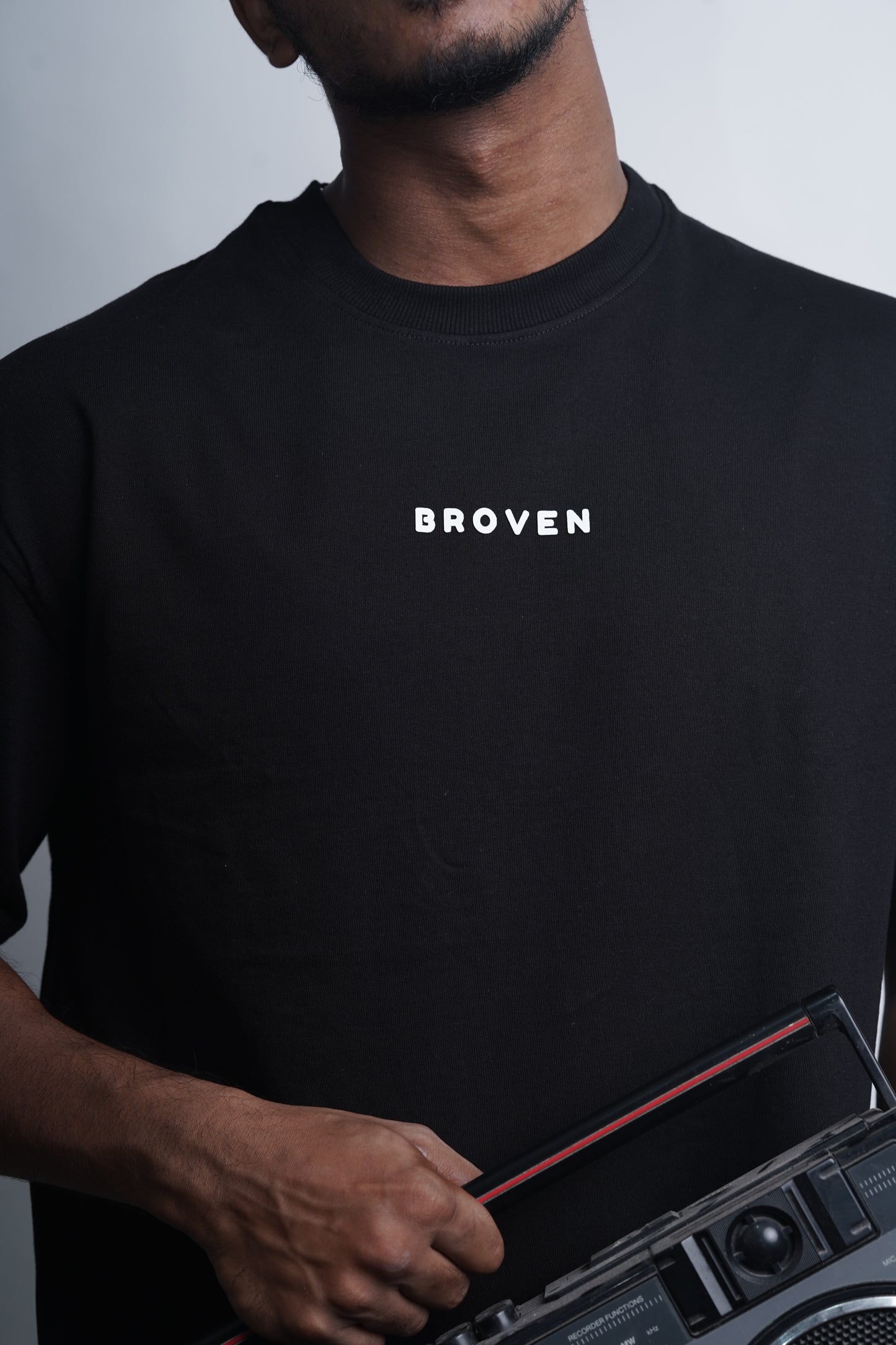 Levi Legacy – Black Oversized T-Shirt