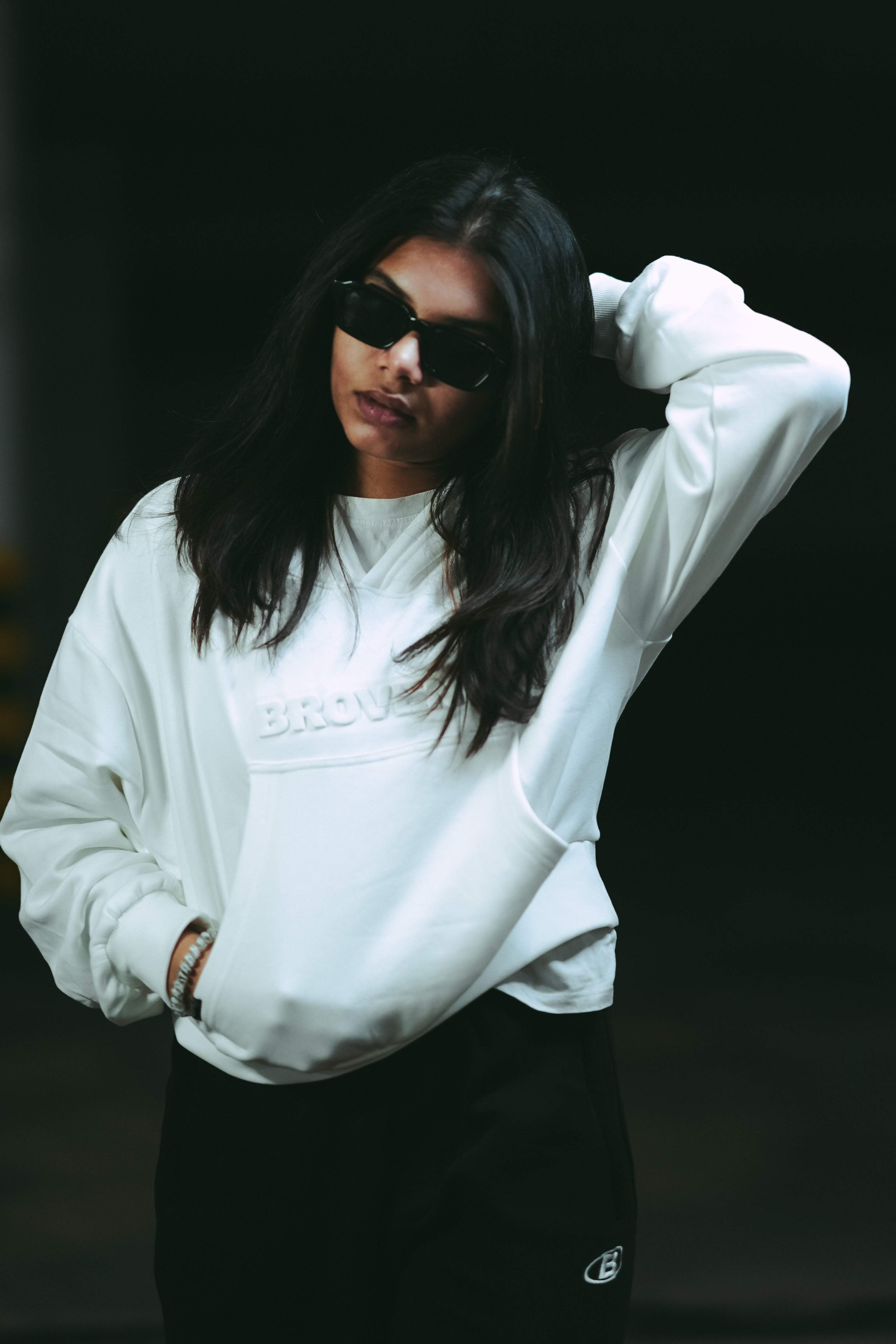 BROVEN | Essential Crop – White
